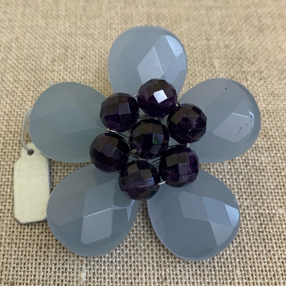 Handmade Vintage Lucite Wearable 3 Dimensional Art Floral Pin Brooch